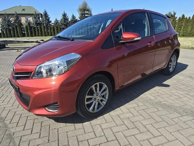 Toyota Yaris 1,0BENZ Kam.Cofania.Navi.Alufelgi.Serwis.El.szyby.Centralka.kredyt.OKA