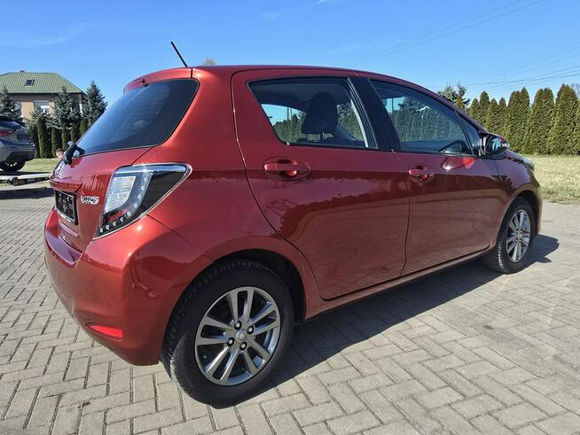 Toyota Yaris 1,0BENZ Kam.Cofania.Navi.Alufelgi.Serwis.El.szyby.Centralka.kredyt.OKA