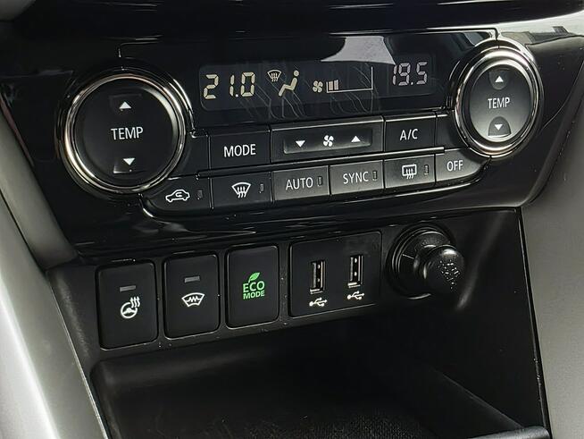 Mitsubishi Eclipse Cross serwis ASO, Hak, Full Led