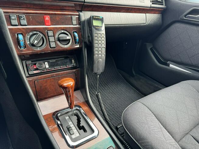 Mercedes E 200 CE klima automat