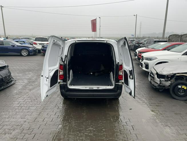 Toyota Proace City Salon PL L2 HAK Blaszak Klimatyzacja Czujniki park.