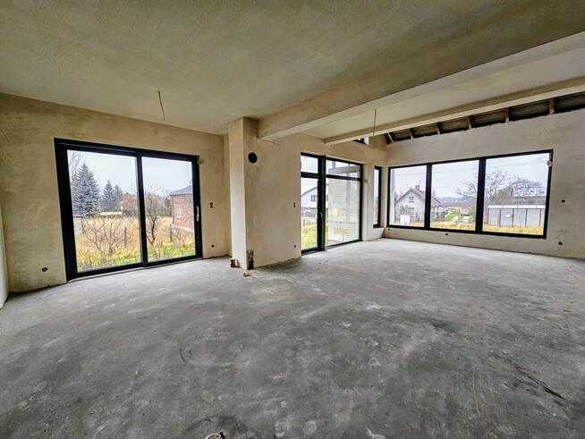 Wyjątkowy dom wolnostojący z antresolą / Kobylin / Grójec