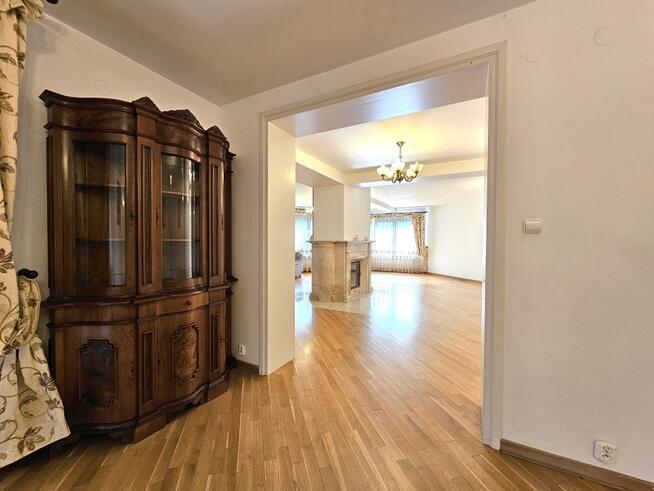 Elegancki dom wolnostojący pod Warszawą / Urzut / Wysoki standard