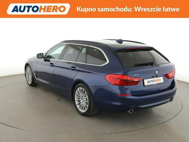 BMW 520 4x4 automat pamorama full LED jasne skóry el. fotele navi klima auto