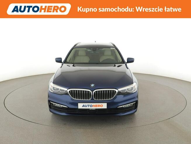 BMW 520 4x4 automat pamorama full LED jasne skóry el. fotele navi klima auto