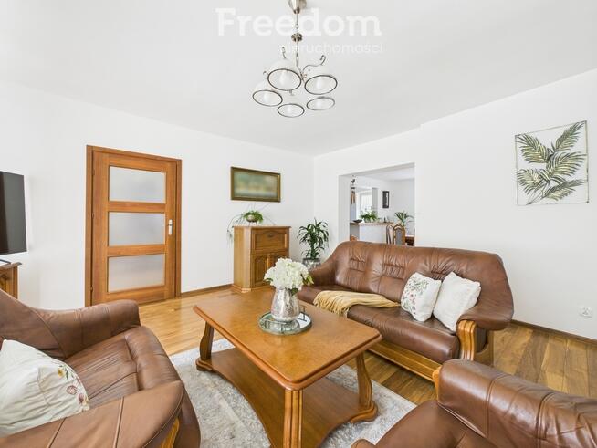 Mazurska posiadłość, Wydutki