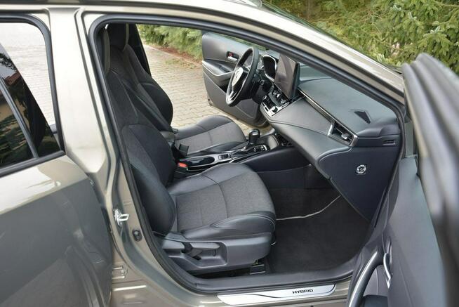 Toyota Corolla Lift FullLed RadarAcc BLIS As.Pasa Navi Kamera KeylessGo Aso Alu17"