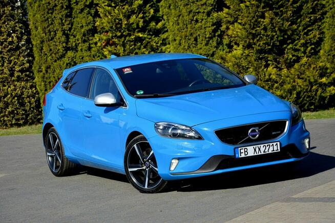 Volvo V40 R-Design Skóry Xenon LED Navi Virtual Zegary Klimatronic Alu 18" ASO