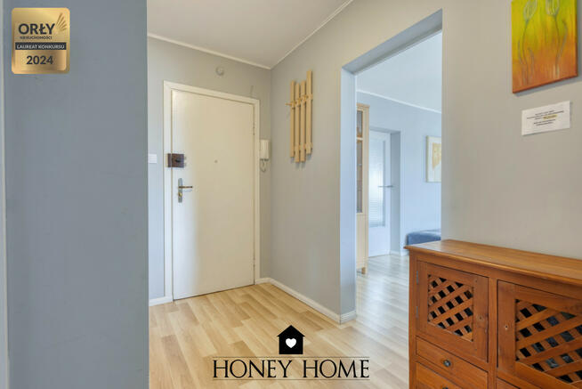 Mieszkanie Władysławowo, Niepodległości