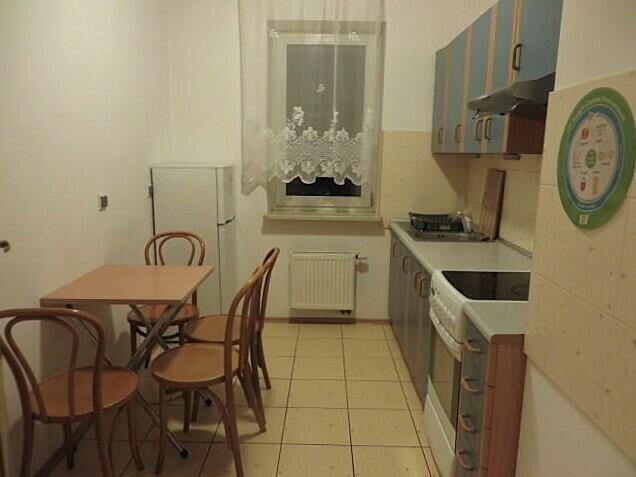 2 pokoje blisko Metra Kabaty, Jeżewskiego 7A