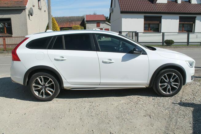Volvo V60 Cross Country