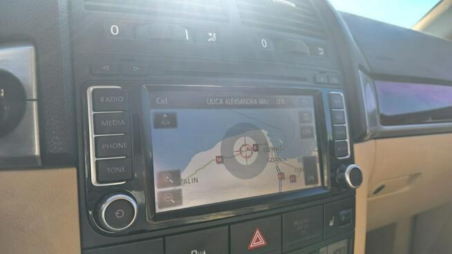 Volkswagen Touareg 4X4 automat super stan mały przebieg xsenon