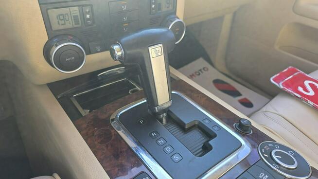 Volkswagen Touareg 4X4 automat super stan mały przebieg xsenon