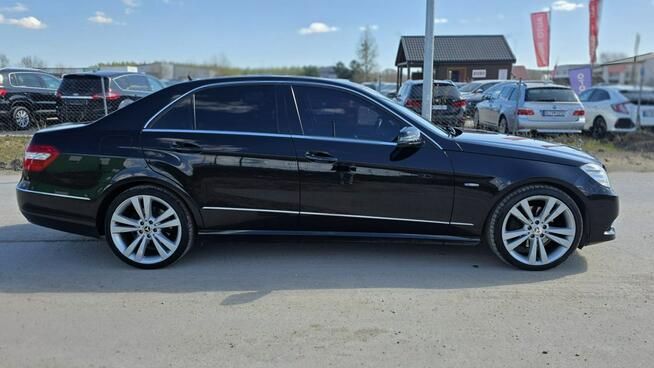 Mercedes E 350 Avangarde czarny sufit 4matic bixenon