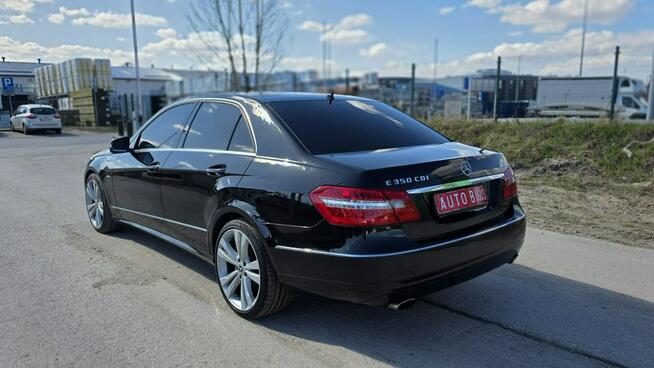 Mercedes E 350 Avangarde czarny sufit 4matic bixenon