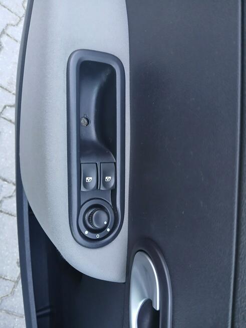 Renault Clio 1,2i alufelgi klima elektryka navi stan BDB