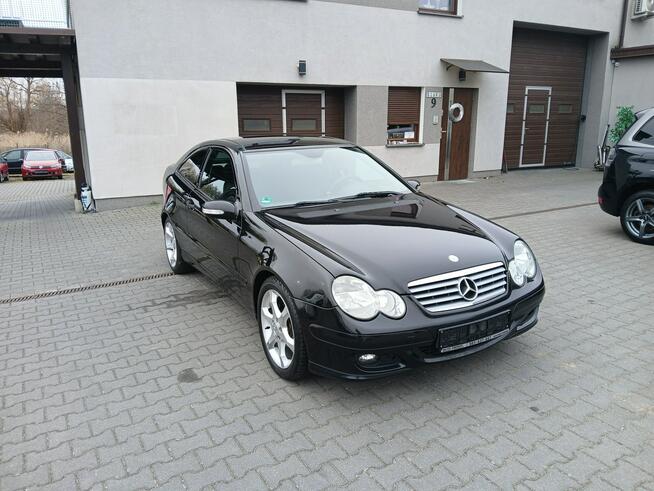Mercedes C 200 1.8i compresor LIFT panorama alufelgi tempomat klimatronik stan BDB