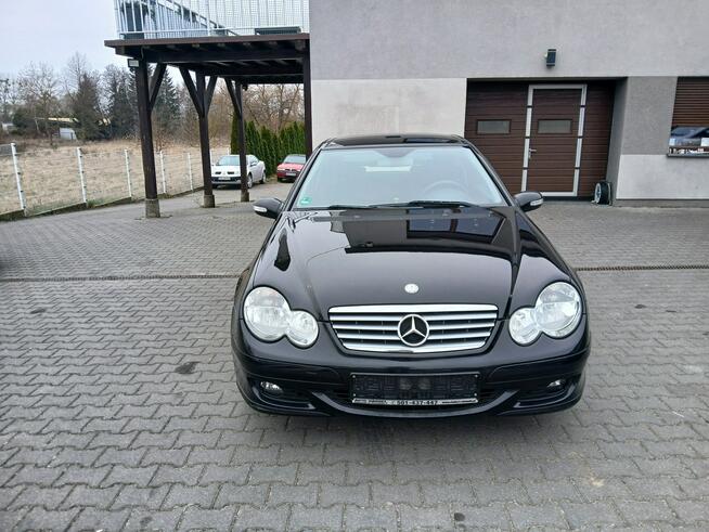 Mercedes C 200 1.8i compresor LIFT panorama alufelgi tempomat klimatronik stan BDB