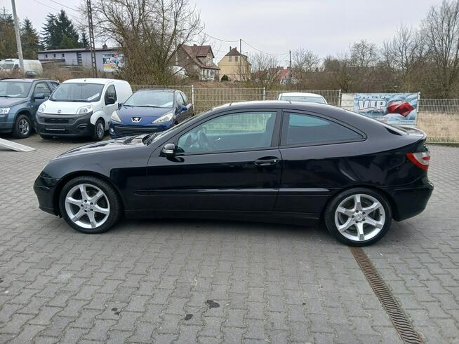 Mercedes C 200 1.8i compresor LIFT panorama alufelgi tempomat klimatronik stan BDB