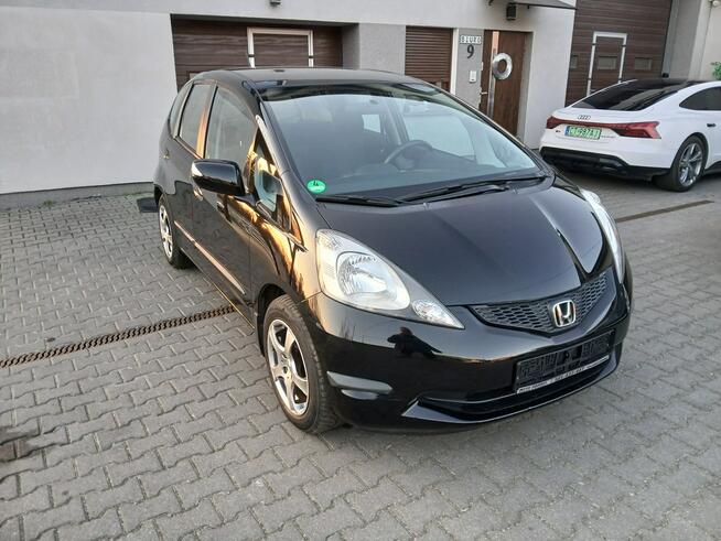 Honda Jazz 1,4i klimatronik alufelgi elektryka 60tys przebieg stan BDB