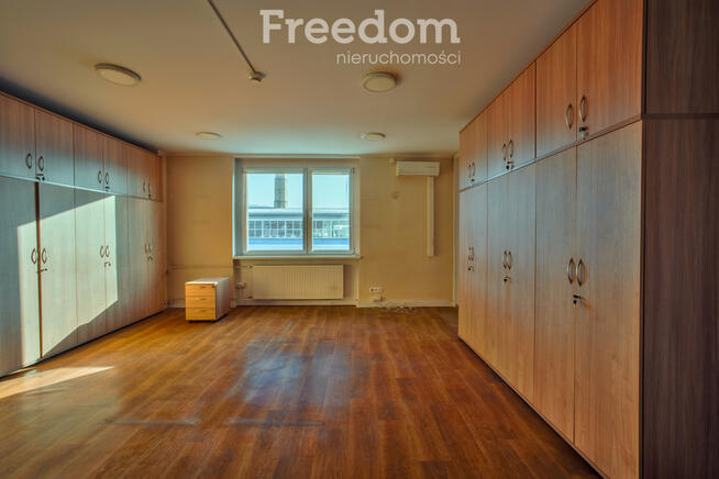 Biurowiec w uzdrowiskowej części Jeleniej Góry!