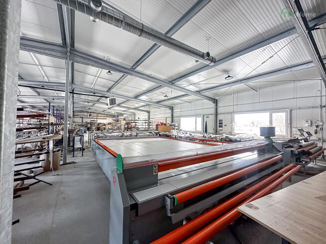 Budynek prod.-handl. z biurami | 1240 m²