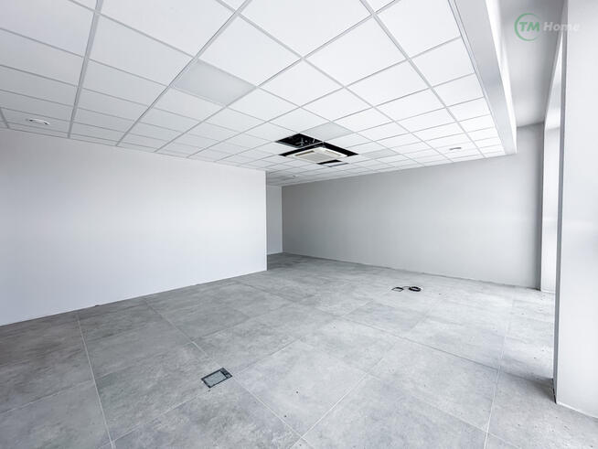 Budynek prod.-handl. z biurami | 1240 m²