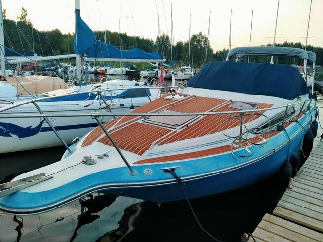 Jacht motorowy SEA RAY.Zamiana na działkę/nieruchomość.
