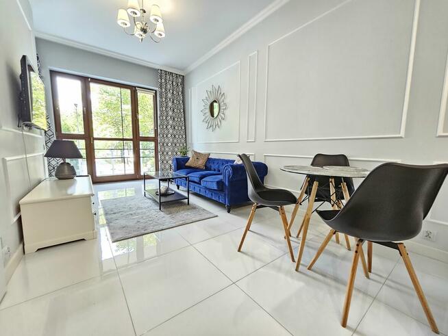 Wysoki standard, 2 pokoje, garaż, metro, Siedmiogrodzka 7, A