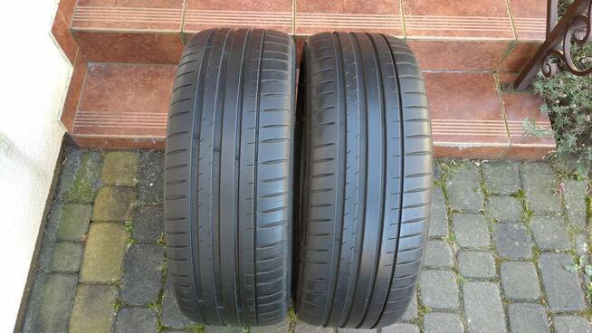 Michelin Pilot Sport 4 225/45 R19 225 / 45 R 19 ZR19