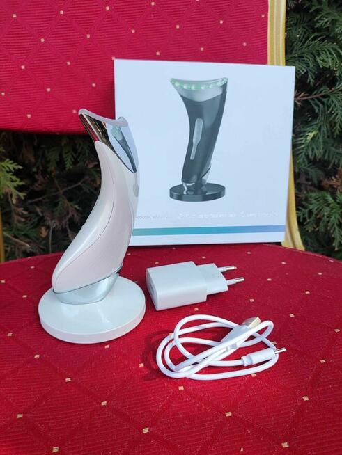 Masażer do twarzy szyi karku llifting Elektrostymulator