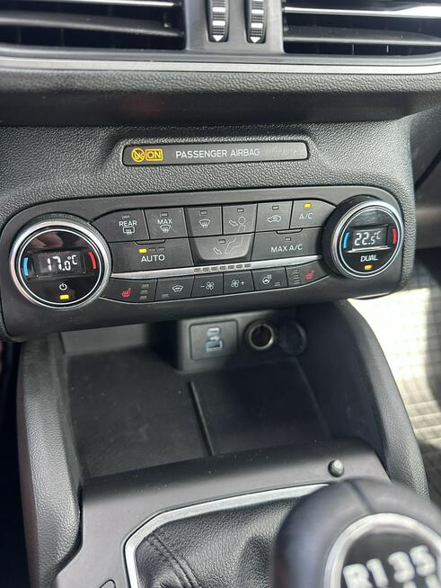 Ford Focus podgrzewana kierownica