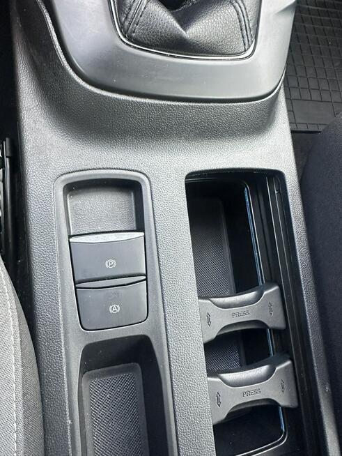 Ford Focus podgrzewana kierownica