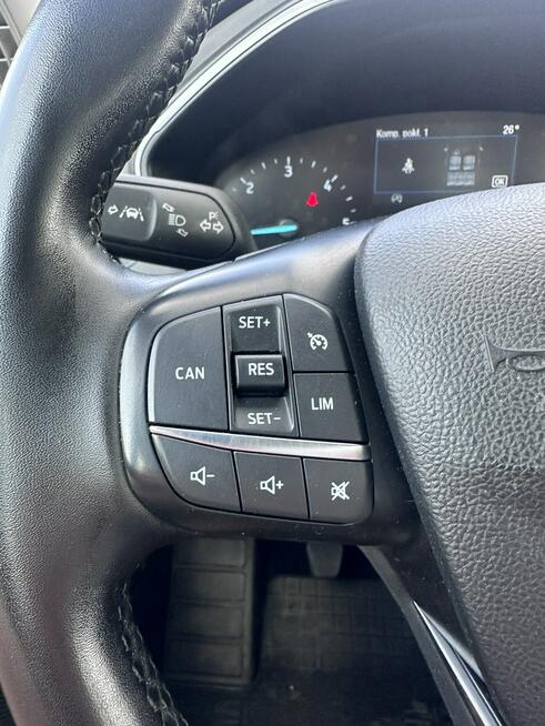 Ford Focus podgrzewana kierownica