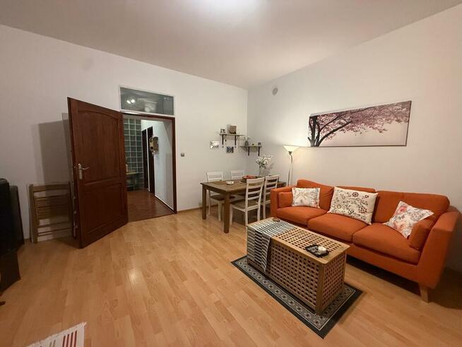 Top lokalizacja! Kamienica przy Parku Śledzia.