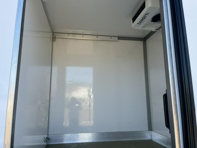 Iveco Daily 35S18 Hi-Matic Winda-750kg Chłodnia -20/+30*C + Sieć_230V * 3.0/180KM