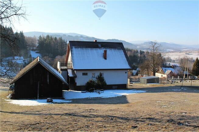 Urokliwy dom w stylu zakopiańskim w Kurowie