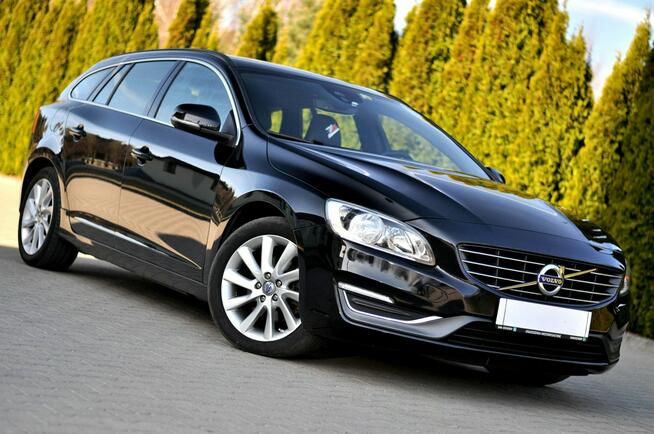Volvo V60 2.0 D3 5-Cylindrów Lift Digital Led Navi Skóra Parktronik