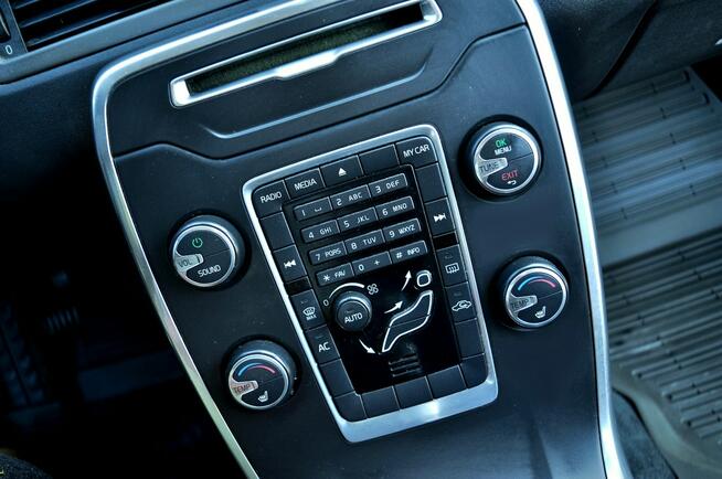 Volvo V70 2.5 Turbo 231KM LIFT Climatronic Grzane