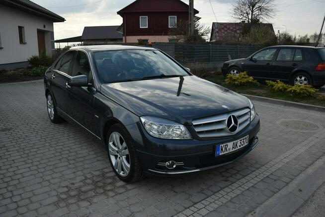 Mercedes C 180 1.8B 2010r/ 95 TYS KM/ Navi/ 2 KPL KÓŁ/ Sprowadzony