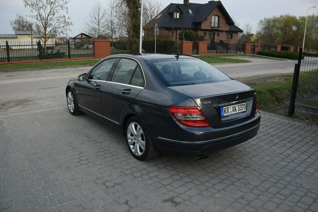 Mercedes C 180 1.8B 2010r/ 95 TYS KM/ Navi/ 2 KPL KÓŁ/ Sprowadzony