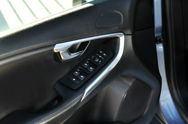 Volvo V40 Iscription LiFT Full Led Digital Skóra Grzana Navi City Full Opcja