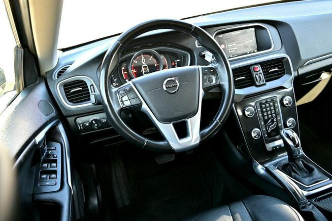 Volvo V40 Iscription LiFT Full Led Digital Skóra Grzana Navi City Full Opcja