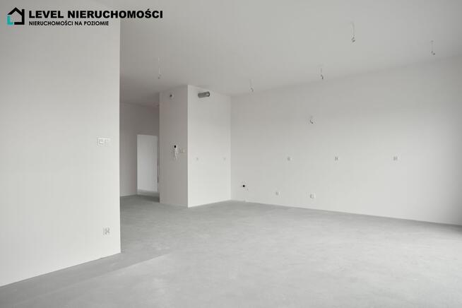 Elzam Tower Premium M4 z tarasami