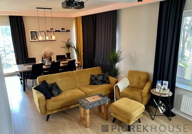 Dwupoziomowe mieszkanie w Markach