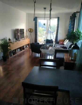 Dwupoziomowe mieszkanie w Markach