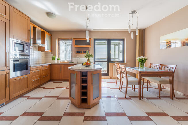 Przestronny apartament na Natolinie