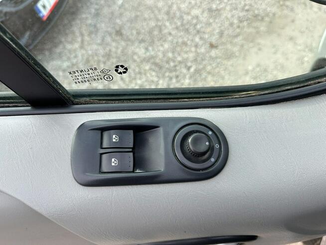 Renault Trafic 2.0 DCI/9 miejsc/Klima na tył/Salon PL/HAK/Zamiana/Kredyt