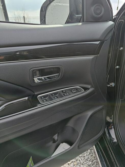 Mitsubishi Outlander PHEV Salon PL 1WŁ FV23%
