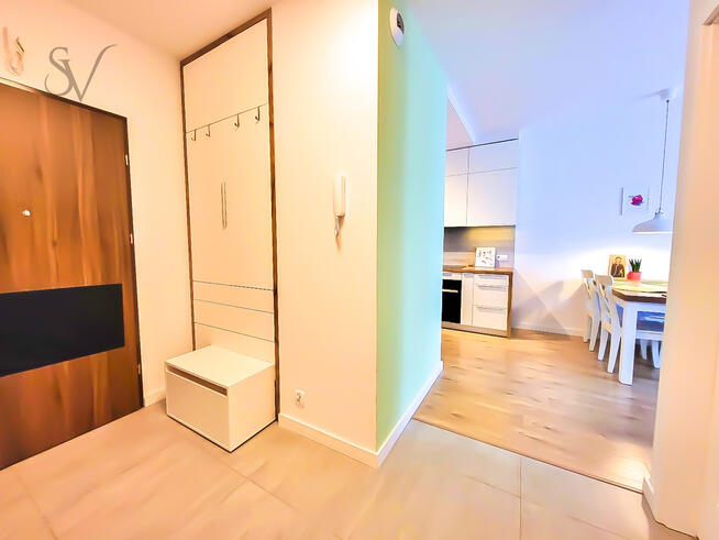 Pets | Miejsce Post | P+R Pachońskiego | ENG